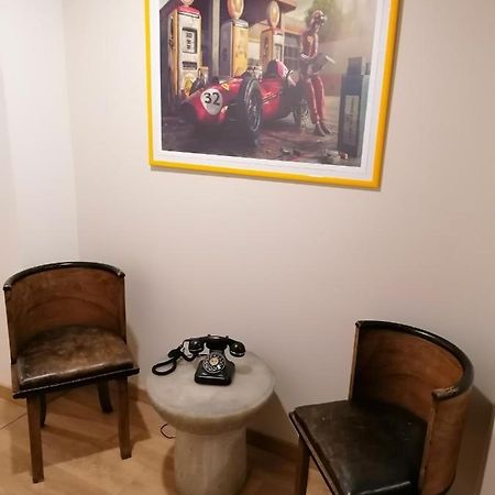 Ferrari Formula 1 Hotel Orio al Serio Ngoại thất bức ảnh