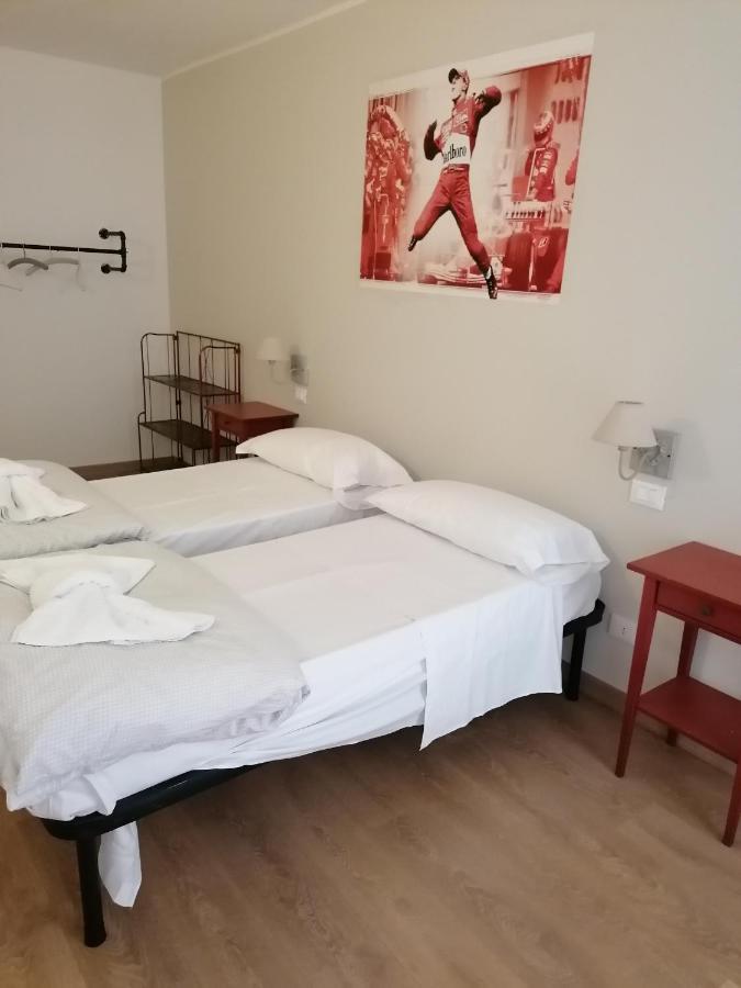 Ferrari Formula 1 Hotel Orio al Serio Ngoại thất bức ảnh